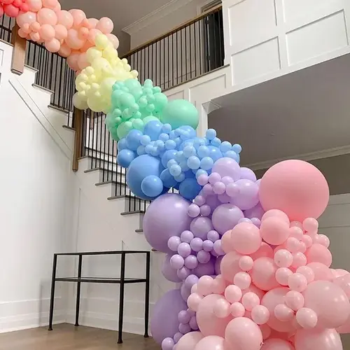 Palloncini per feste con amaretti