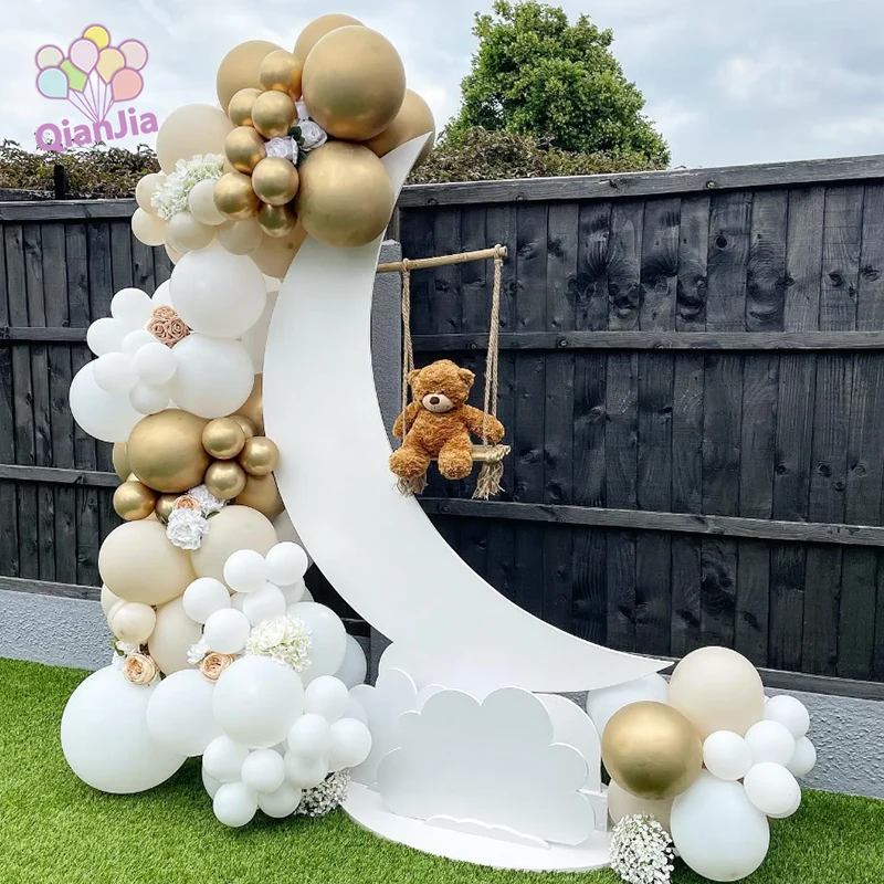 Arco di palloncini da matrimonio bianco